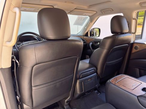 Used 2021 Nissan Armada SL w/ Captain's Chairs Package AWD/4WD image 38