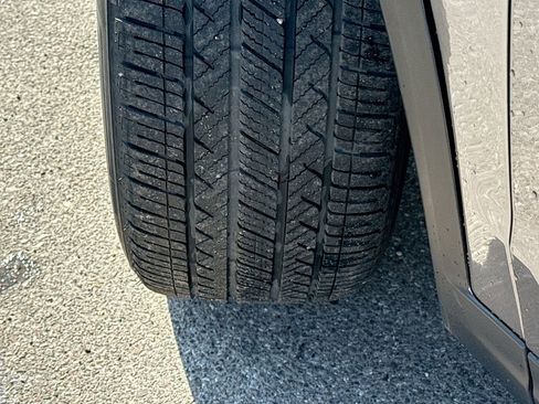 Used 2022 Acura MDX FWD w/ Technology Package image 46