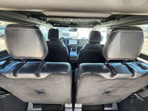 Used 2024 Ford Bronco Black Diamond w/ Sasquatch Package image 16