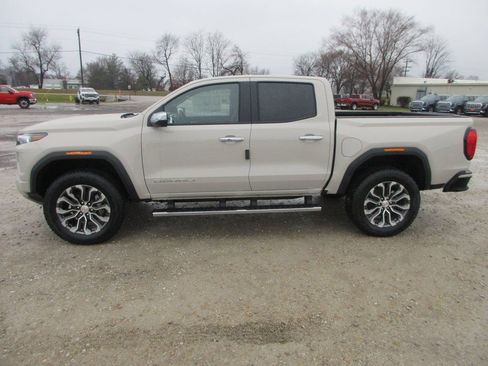 New 2026 GMC Canyon Denali image 10