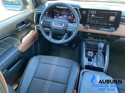Used 2025 GMC Canyon AT4 AWD/4WD image 28