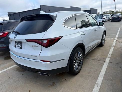 Used 2023 Acura MDX SH-AWD w/ Advance Package image 4