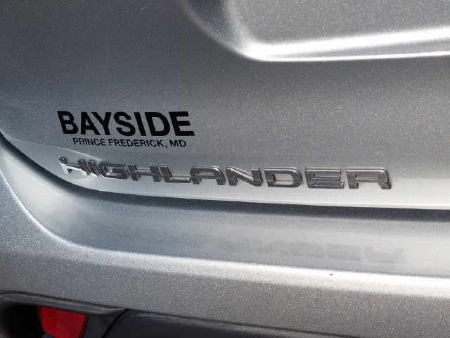 Used 2023 Toyota Highlander L FWD image 40