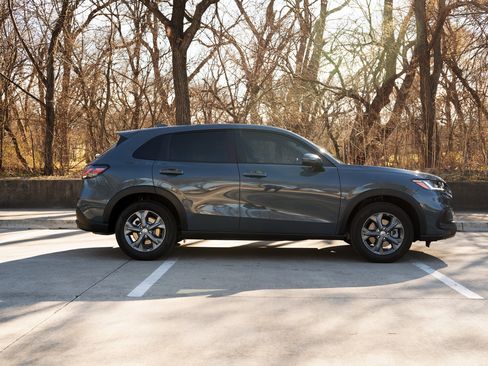 Used 2026 Honda HR-V LX image 10