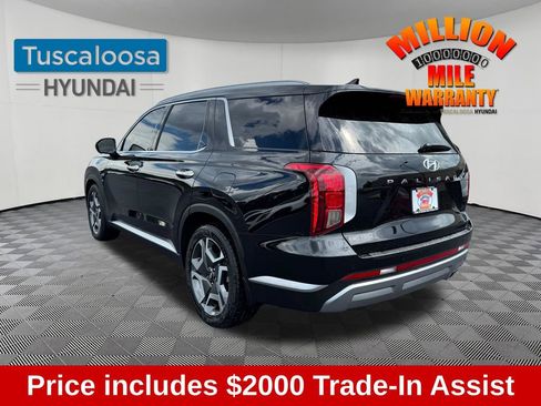 Used 2024 Hyundai Palisade SEL w/ Premium Package FWD image 5