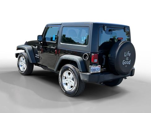 Used 2016 Jeep Wrangler Sport w/ Quick Order Package 24S AWD/4WD image 3
