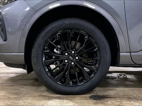 Certified 2025 Ford Escape ST-Line Elite AWD/4WD image 9