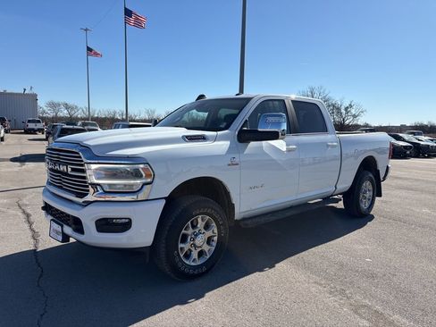 Used 2024 RAM 2500 Laramie AWD/4WD image 7