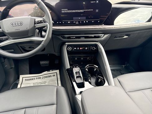New 2025 Audi Q5 Premium AWD/4WD image 17