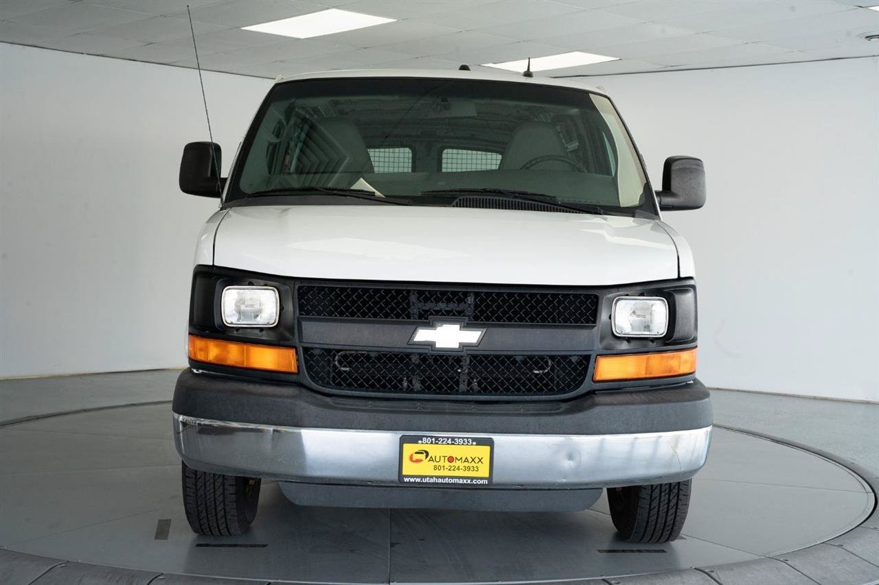 Used 2014 Chevrolet Express 2500 w/ Cold Climate Package RWD image 2