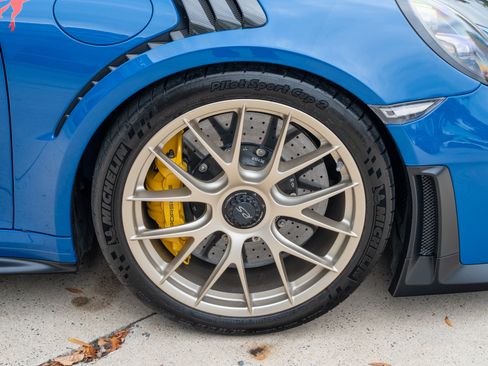 Used 2018 Porsche 911 GT2 RS image 33