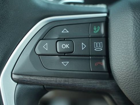 Used 2022 Jeep Grand Cherokee Limited AWD/4WD image 34