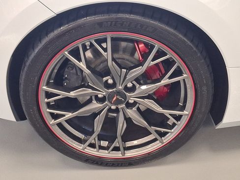 Used 2023 Chevrolet Corvette Stingray Coupe w/ Z51 Performance Package RWD image 9