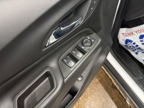 Used 2022 Chevrolet Equinox LT image 13