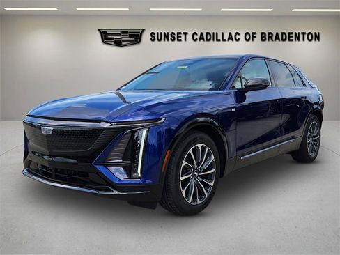 New 2025 Cadillac Lyriq Sport w/ LPO, Floor Liner Package RWD image 3