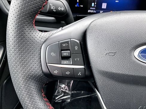 Certified 2023 Ford Escape ST-Line w/ Tech Pack #1 image 9