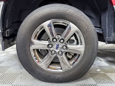 Used 2019 Ford F150 XLT w/ Equipment Group 302A Luxury AWD/4WD image 21