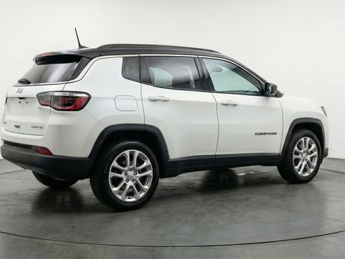 Used 2025 Jeep Compass Limited AWD/4WD image 9
