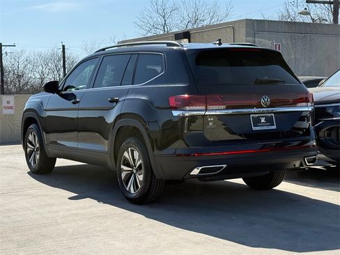 New 2026 Volkswagen Atlas SE image 6