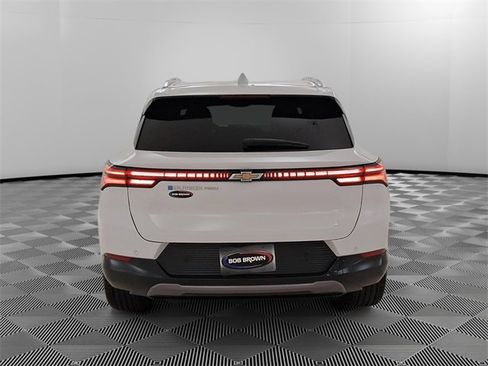 Used 2025 Chevrolet Equinox EV LT image 4