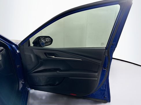 Used 2025 Toyota Camry SE w/ Multimedia Upgrade Package image 30