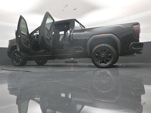 Used 2024 GMC Sierra 2500 AT4 w/ AT4 Premium Plus Package AWD/4WD image 60