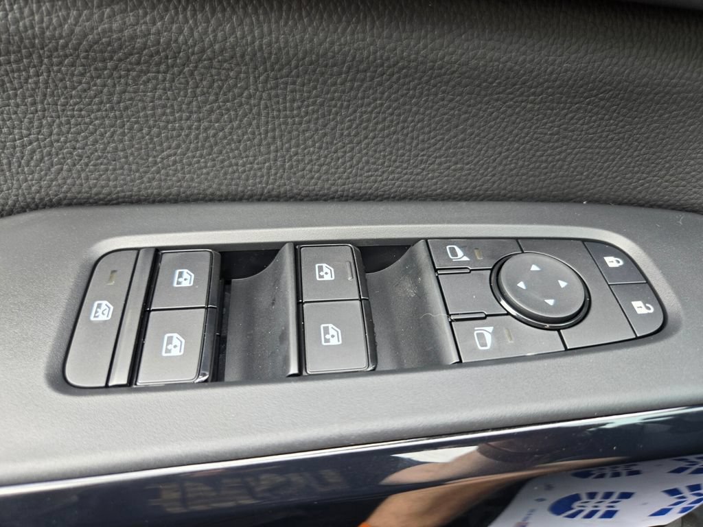 New 2026 Nissan Pathfinder SV FWD image 14
