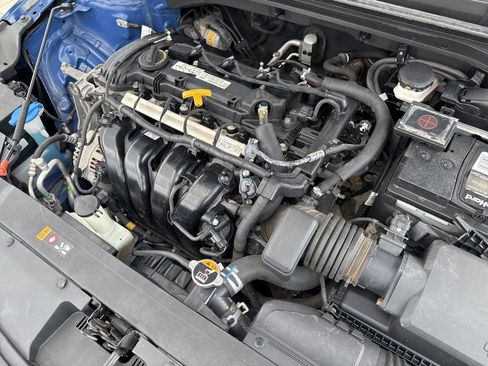 Used 2020 Hyundai Elantra SE image 43