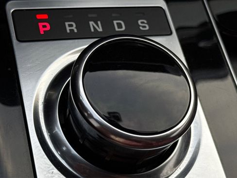 Used 2017 Land Rover Range Rover Autobiography image 38