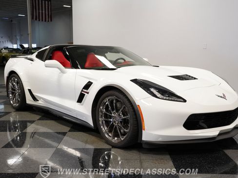 Used 2019 Chevrolet Corvette Grand Sport image 16