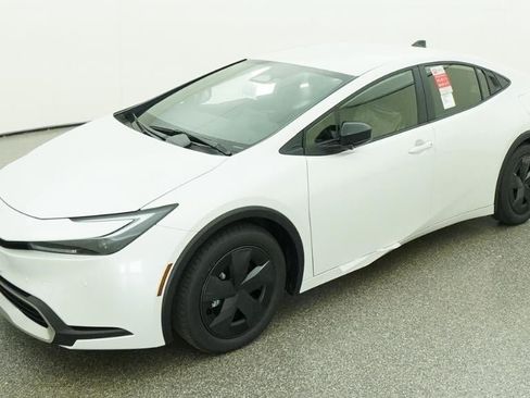 New 2026 Toyota Prius Plug-In Hybrid FWD image 1
