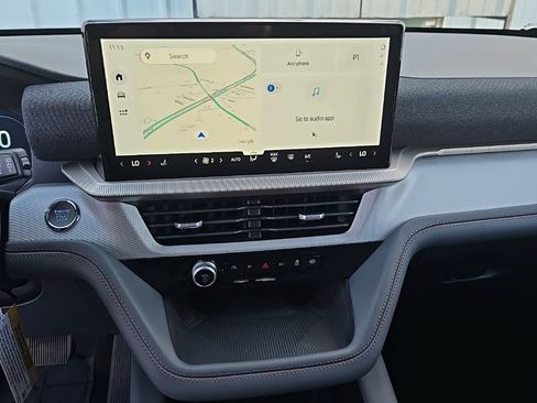 New 2026 Ford Explorer Active RWD image 33