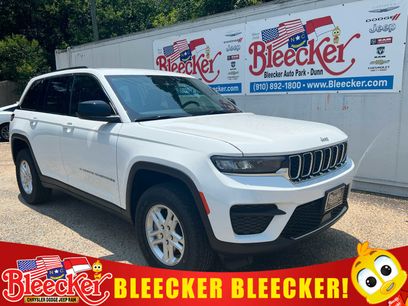 New 2025 Jeep Grand Cherokee Laredo w/ Luxury Tech Group I