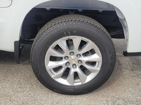 New 2026 Chevrolet Silverado 1500 Custom RWD image 4