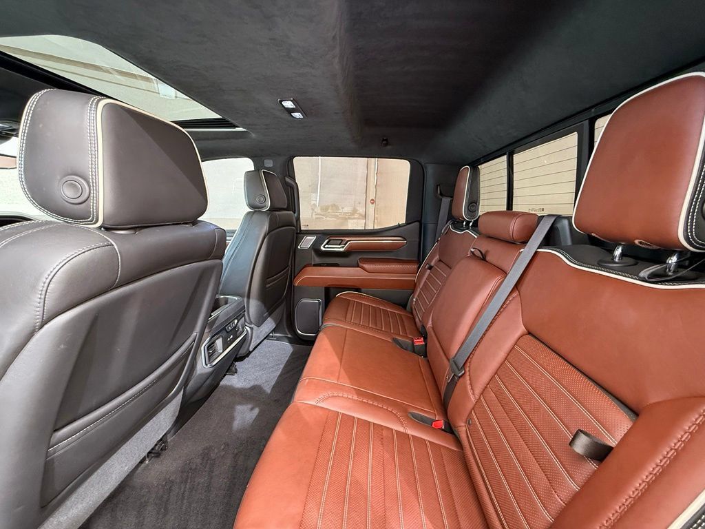 Used 2023 GMC Sierra 1500 Denali Ultimate AWD/4WD image 21
