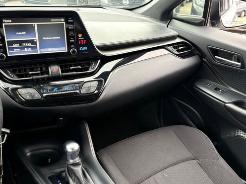 Used 2019 Toyota C-HR XLE image 13