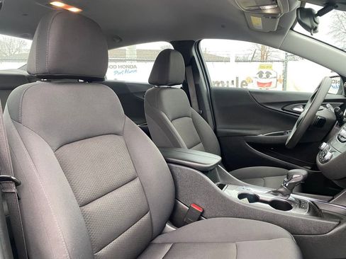 Used 2025 Chevrolet Malibu LT image 15