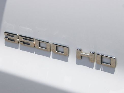 Used 2018 Chevrolet Silverado 3500 W/T w/ WT Convenience Package image 43