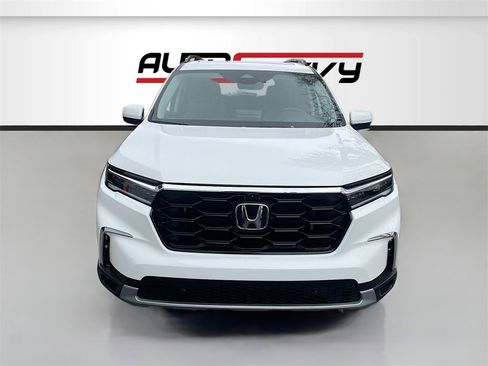 Used 2023 Honda Pilot Elite image 2