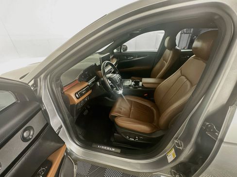 Used 2022 Lincoln Nautilus Reserve w/ Equipment Group 201A FWD image 13