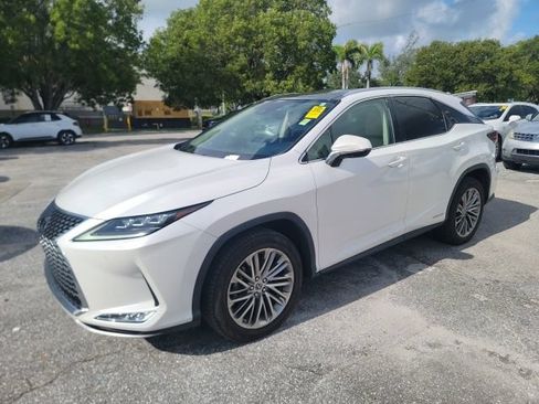 Used 2022 Lexus RX 450h AWD w/ Luxury Package image 2