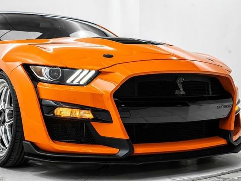 Used 2021 Ford Mustang Shelby GT500 w/ Technology Package image 20