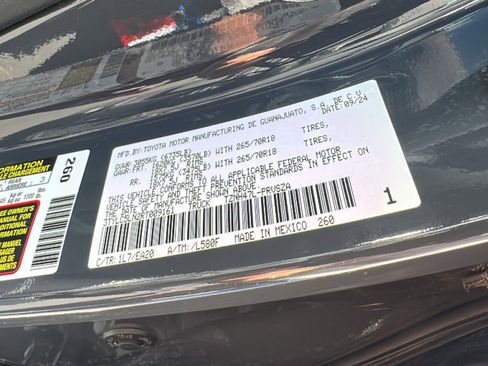 Used 2024 Toyota Tacoma TRD Off-Road image 30