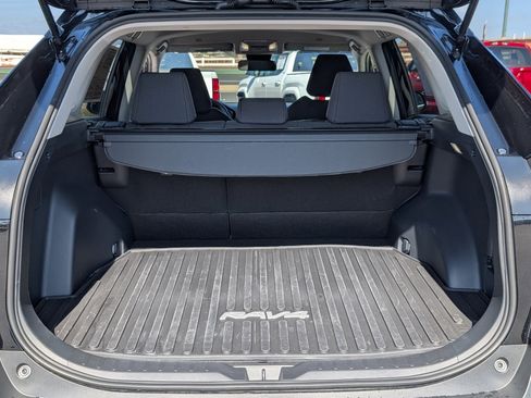 Used 2025 Toyota RAV4 LE image 9
