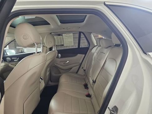 Used 2019 Mercedes-Benz GLC 300 GLC 300 image 22