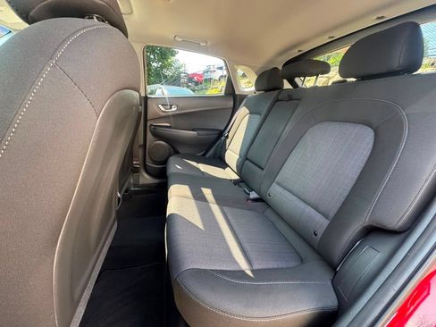 Certified 2023 Hyundai Kona SEL w/ Convenience Package AWD/4WD image 20