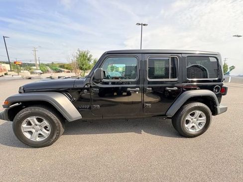 Used 2022 Jeep Wrangler Unlimited Sport w/ Sun And Sound Package AWD/4WD image 2