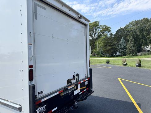 Used 2023 Ford E-350 and Econoline 350 Super Duty w/ Driver's Safety Package RWD image 33