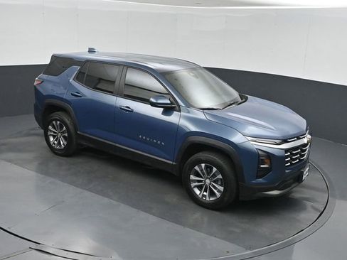 Used 2026 Chevrolet Equinox LT FWD image 30