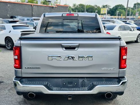 Used 2025 RAM 1500 Laramie AWD/4WD image 7